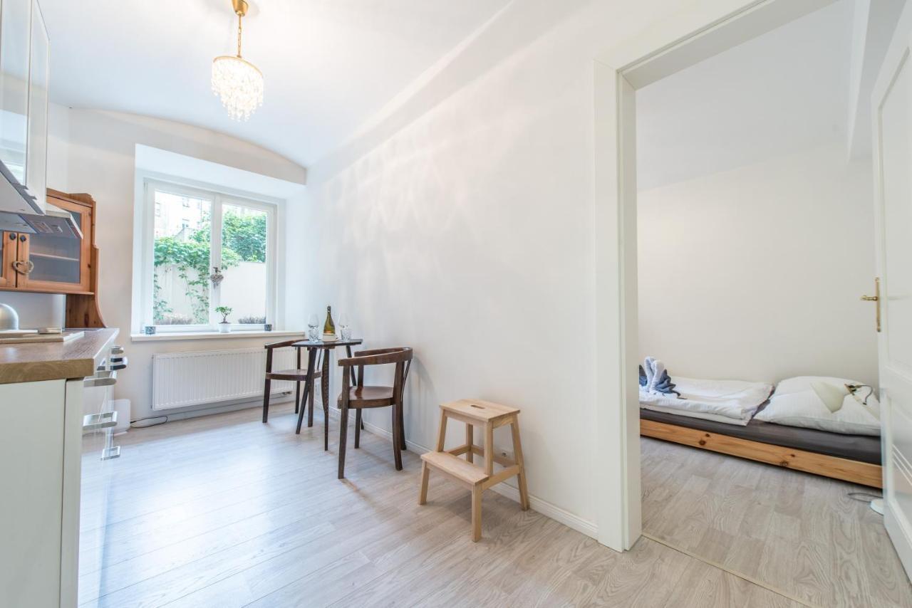 Quiet Apartment In The City Center With Own Terrace 프라하 외부 사진