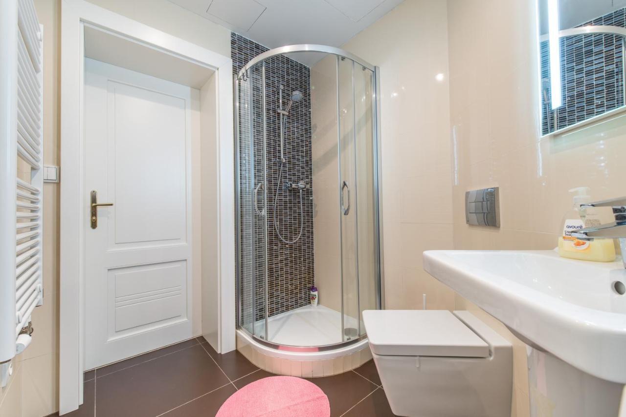 Quiet Apartment In The City Center With Own Terrace 프라하 외부 사진