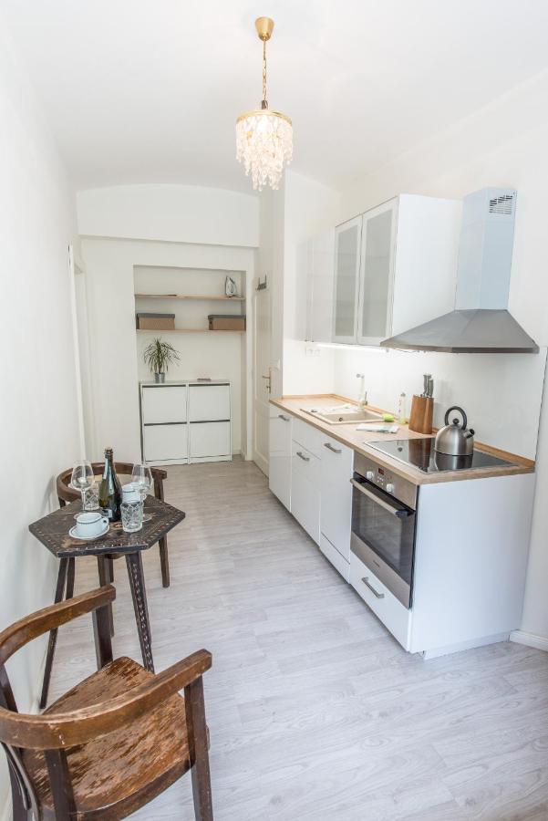 Quiet Apartment In The City Center With Own Terrace 프라하 외부 사진